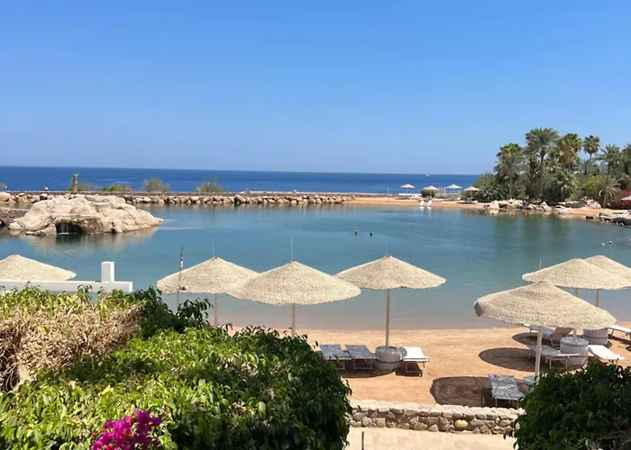 Private One-unit In Domina Coral Bay And Direct View 3 Resort Şarm El-Şeyh